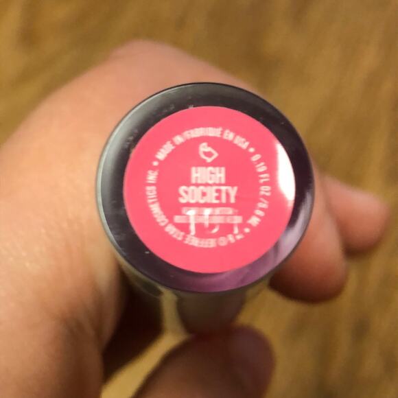 Jeffree Star Velour Liquid Lipstick in High Society Shade Mint Green Matte - Picture 3 of 6